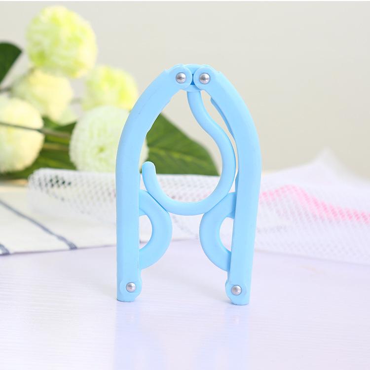 Multi-Functional Portable Non-Slip Folding Clothes Hanger for Travel and Household Use синий