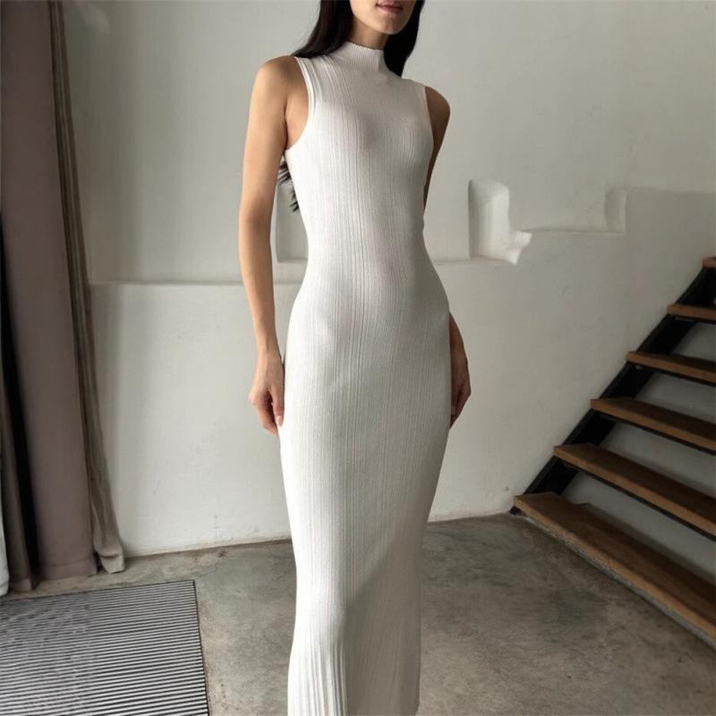 Elegant Sleeveless Knit Midi Dress with High Neck – Spring/Summer Collection