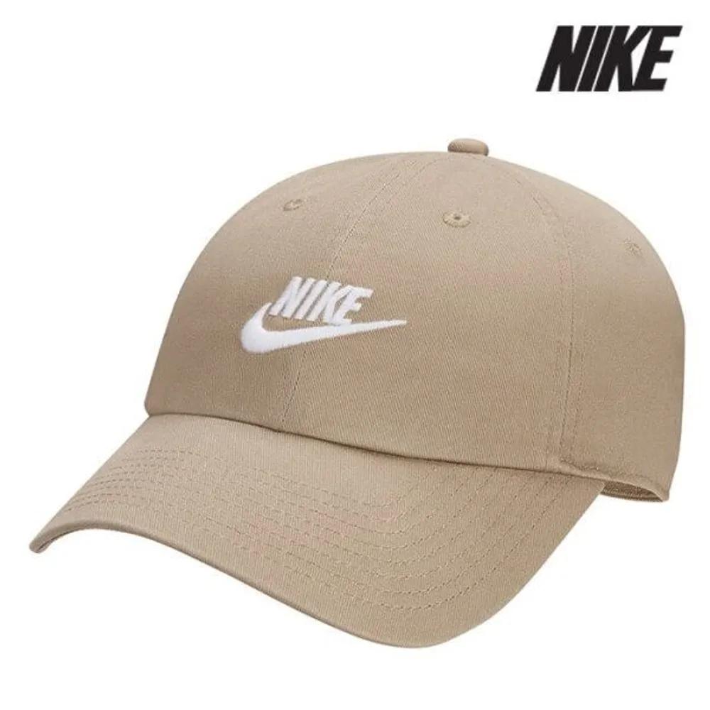 Cap /W3- FB5368-247 / Club Unstructured Futura Wash Cap FREE