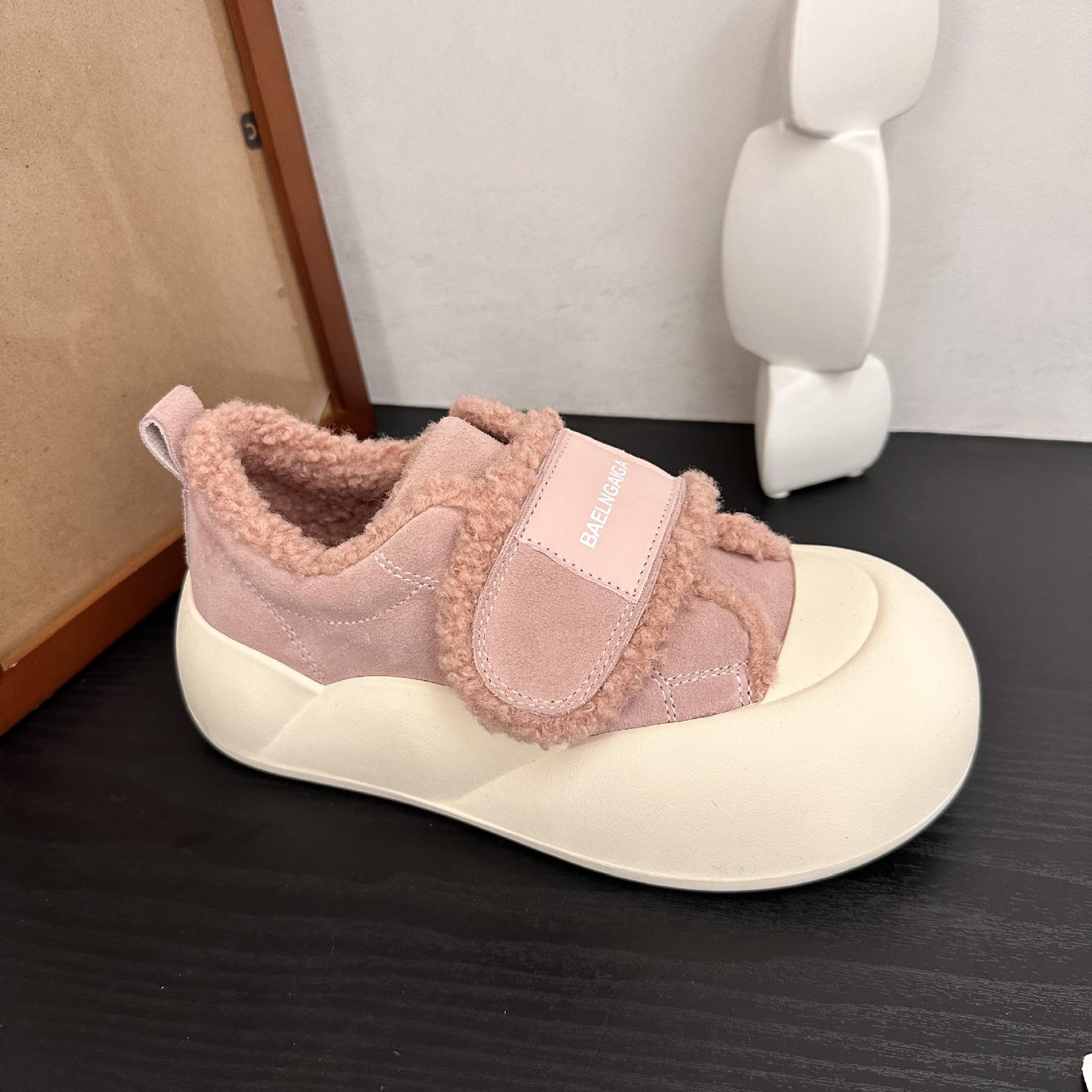 

Зимняя женская обувь бархатные хлопковые туфли женские утолщенные универсальные модные нескользящие повседневные туфли-хлебушки 40 розовый