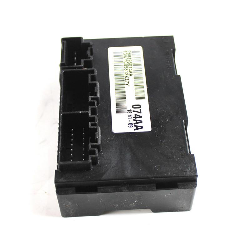 1 PC Speed Transfer Case Module 68395074AA 5150732AE For 2014-2015 Dodge Durango Jeep Grand Cherokee Car Engine Replace Parts