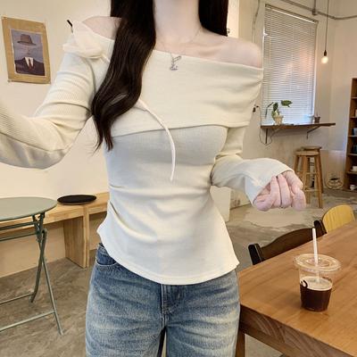 Three Dimensional Flower One Shoulder Long Sleeved T-shirt for Women Slim Fit Inner Layer Unique Bottom Shirt Irregular Slit Top