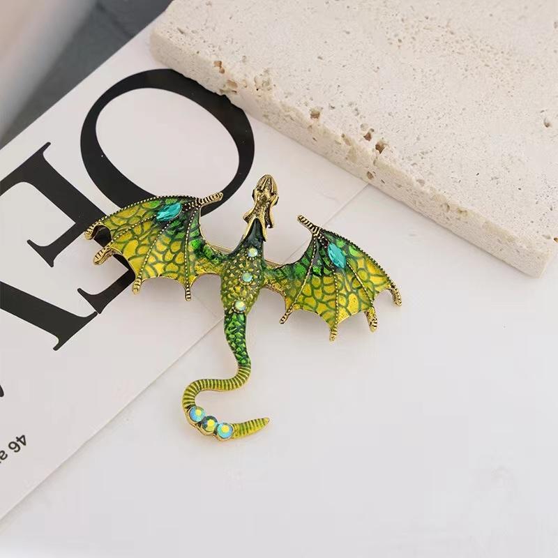 

Креативная имитация дракона, красочная ручная роспись, металлическая брошь для женщин и мужчин, стильные лацканные значки, ювелирные аксессуары, подарок one size зелёный