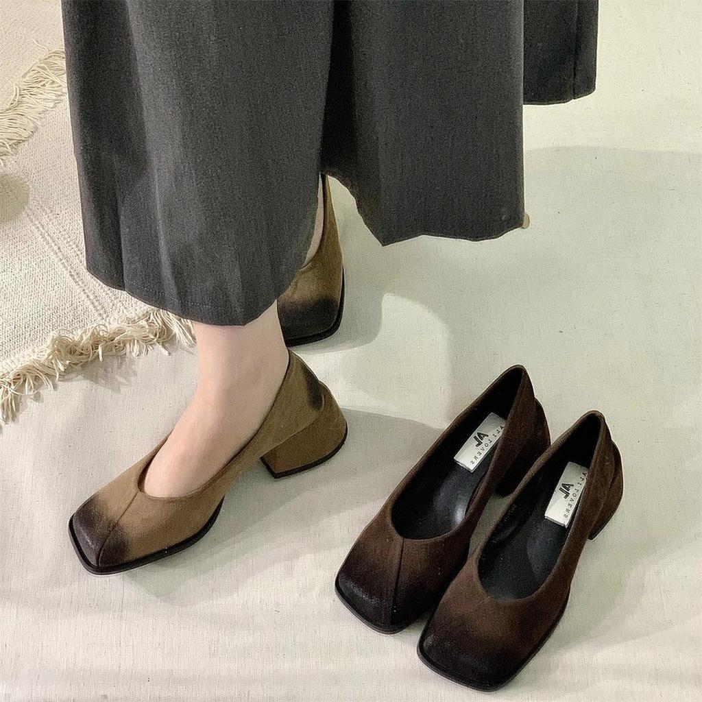 Small single shoes spring explosion shows high Mary Jane shoes niche high value summer Internet celebrity design sense fried street