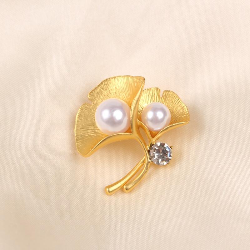 Pearl Female Dumb Gold Ginkgo Biloba Accessories Brooch Fashion Simple Clothes Pin Temperament Accessories