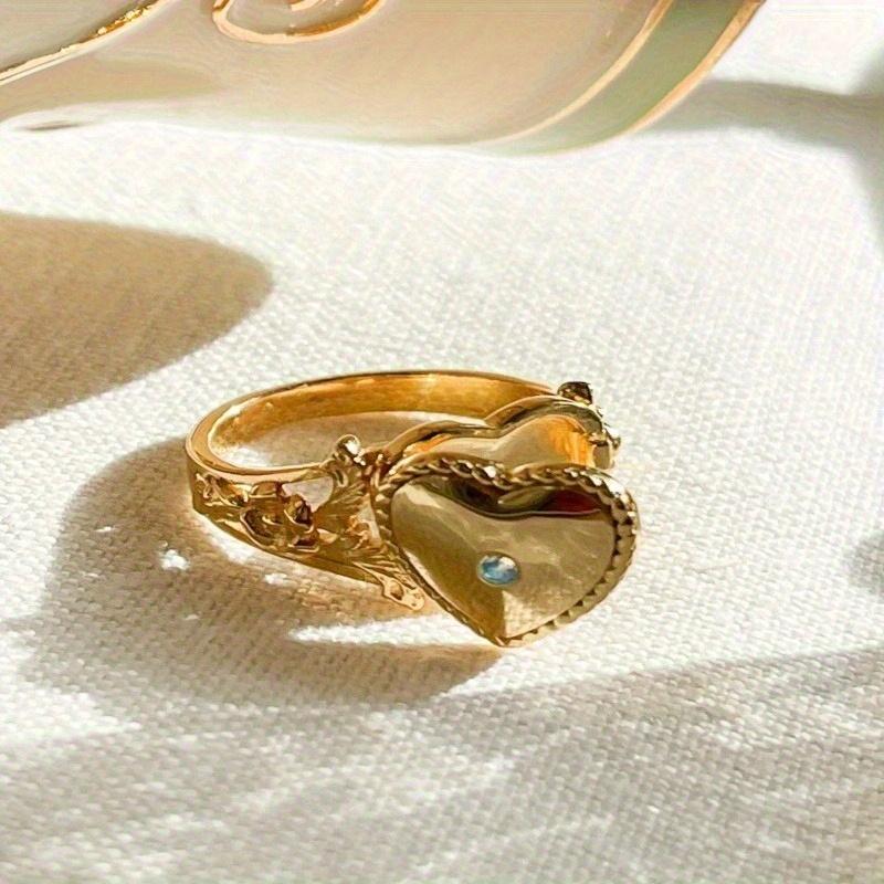 Ladies' Ring Inlaid with Synthetic Zirconia Zirconia Is A Must-have Item for Going Out