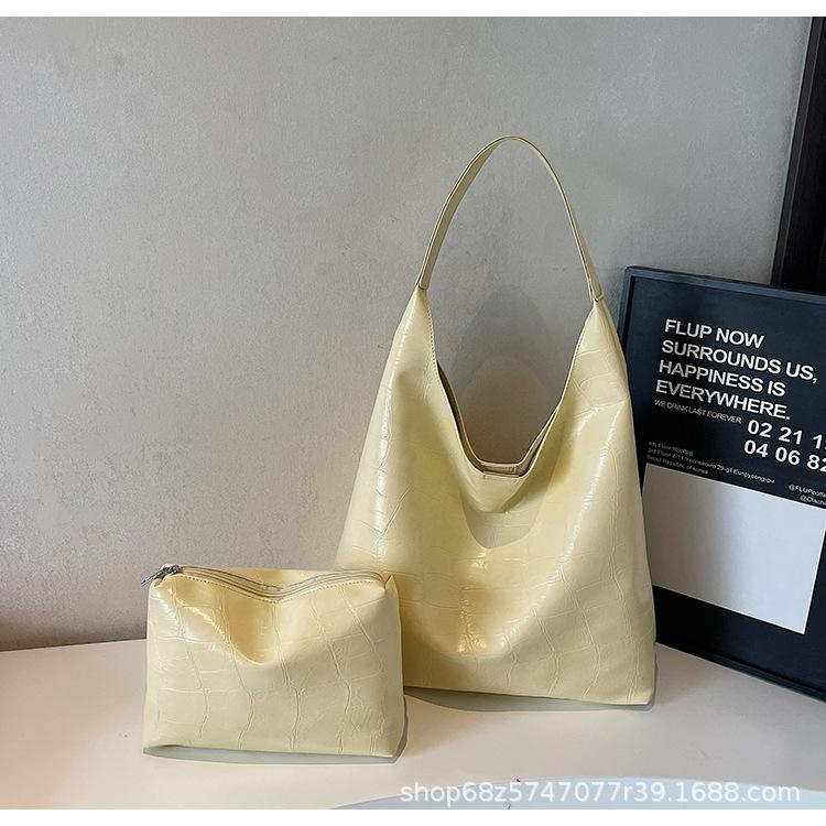 High-end Fashion Shoulder Bag Women's Retro Simple Versatile Lazy Style Large-capacity Commuting Shoulder Bag Tote Women's Bag