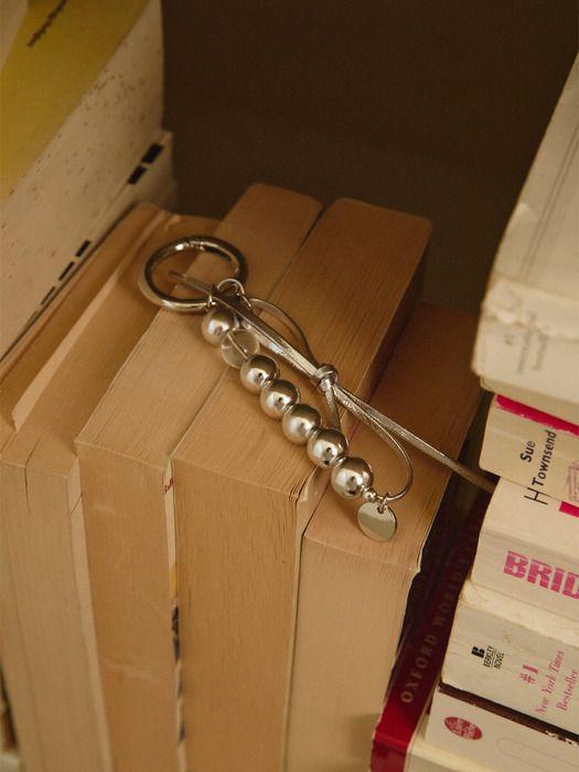 

OVHEE Ribbon Beads Ball Keyring White