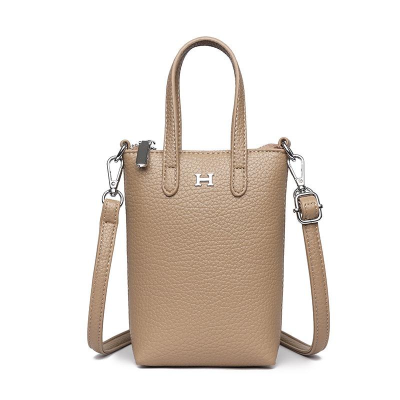 

New simple mobile phone change messenger bag women s lightweight and versatile mini shoulder bag casual soft leather portable small square bag