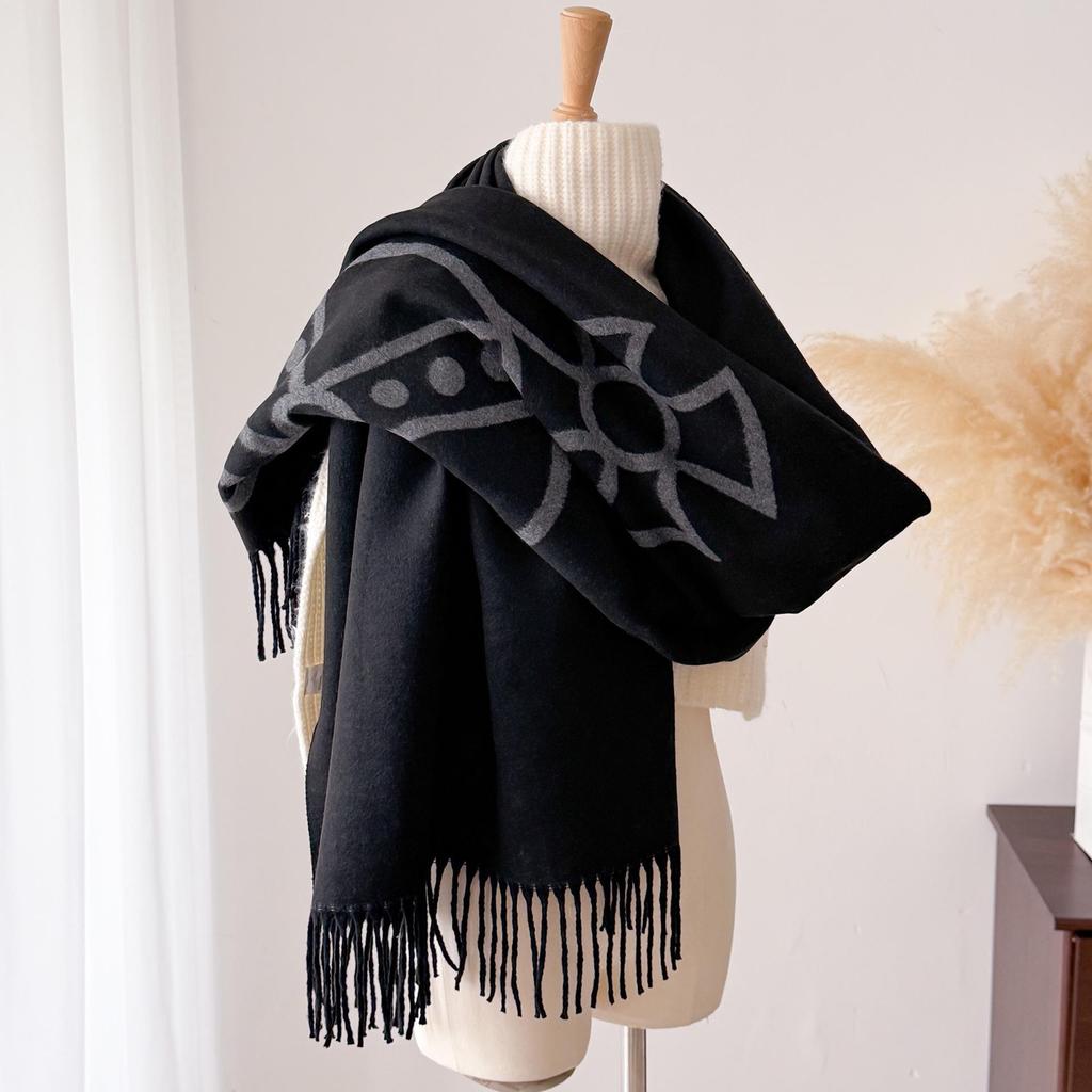 Elegant Double-Sided Scarf: Thick, Warm Neck Warmer for 2025 Autumn/Winter – Stylish and Trendy Shawl