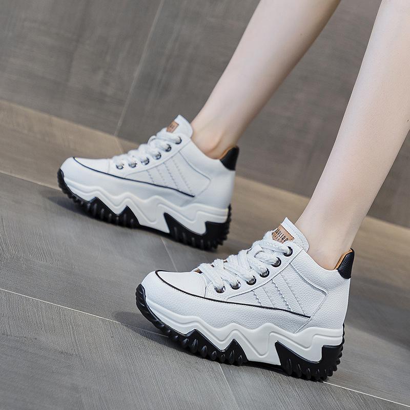 Leather dad shoes women's autumn 2025 new inner height increase casual fashion sports shoes thick sole inner height increase women's shoes