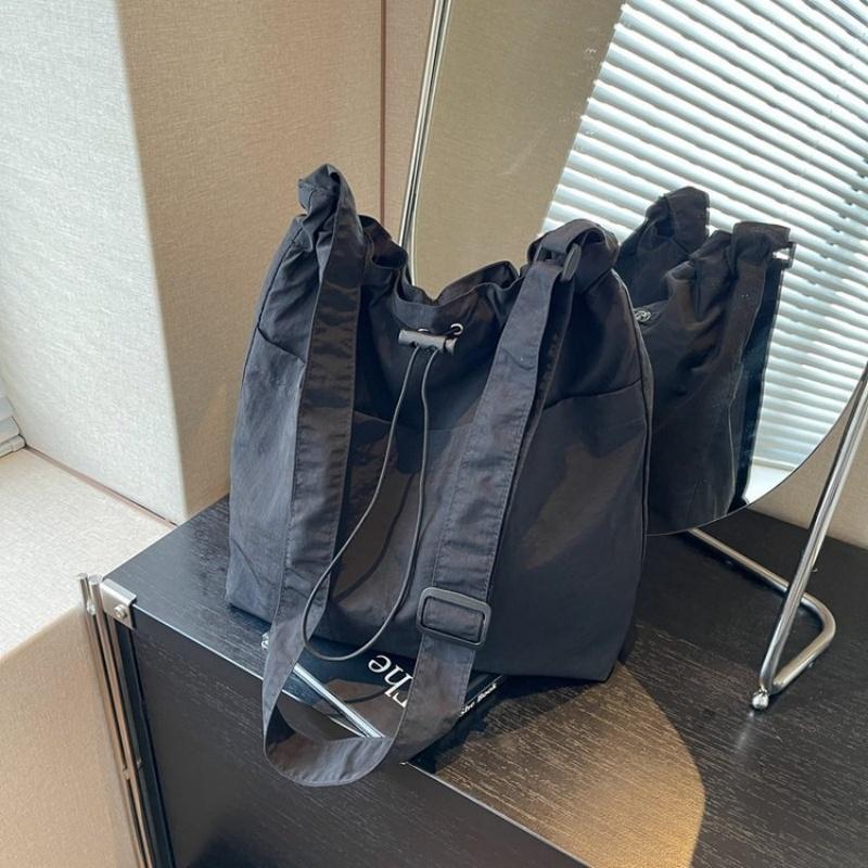 Large Capacity Casual Tote Bag Minimalist Versatile Shoulder Bag Stylish Commuter Drawstring Crossbody Bag