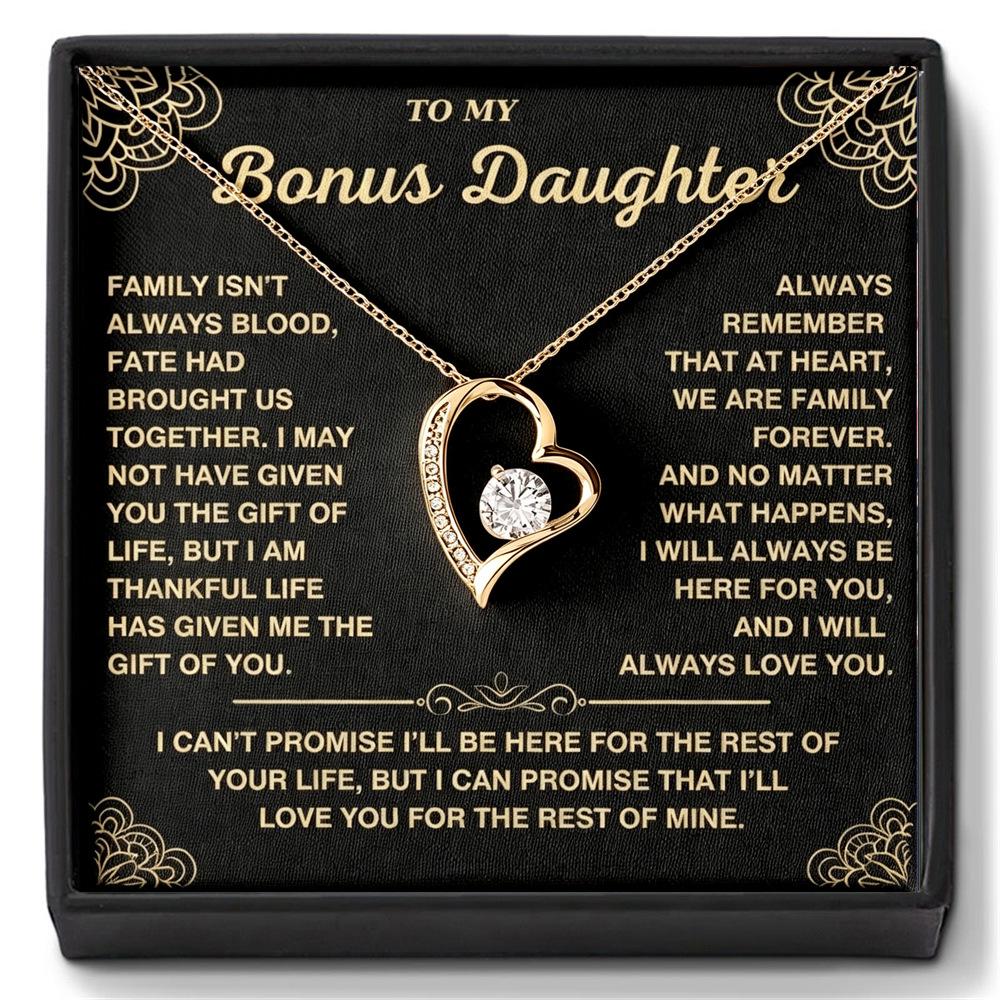 Love Heart Rhinestone Necklace for Bonus Daughter - Elegant Heart-shaped Clavicle Chain with Deluxe Gift Box