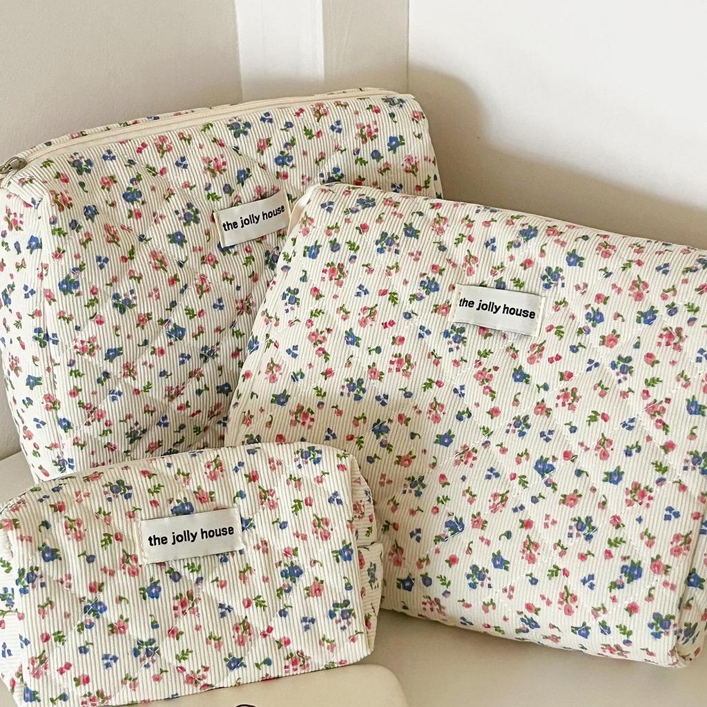 Pastoral Floral Corduroy Quilted Makeup Bag - Portable Eight-Panel Soft Wash & Storage Bag