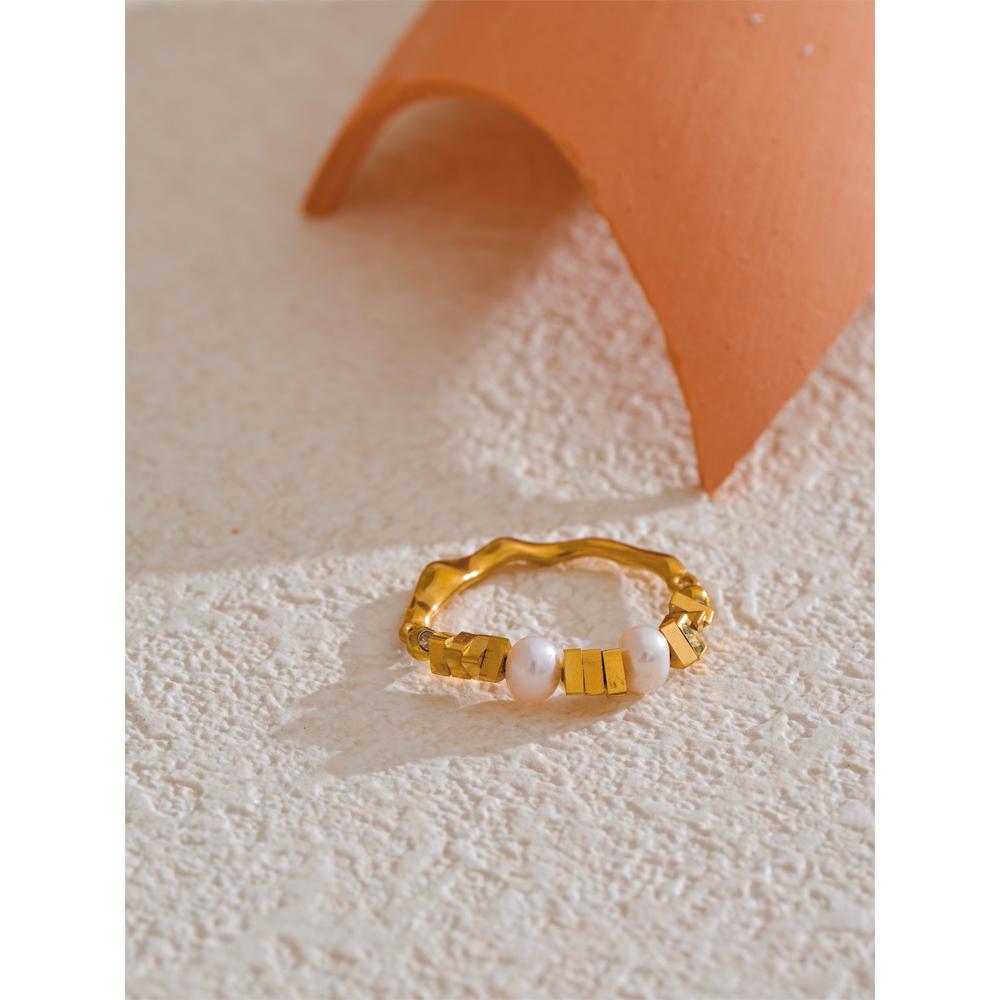 Yhpup Stainless Steel Natural Pearl Elasticity Golden Ring Adjustable 18K Gold PVD Plated Fashion Charm Jewelry Water Resistant
