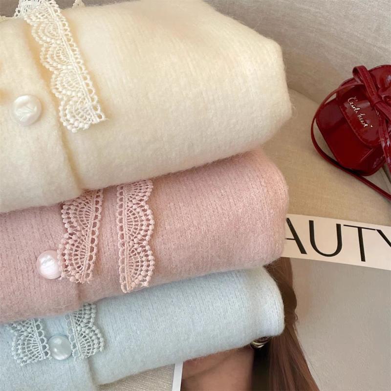 Sweet Lace Stitching Knitted Cardigan for Women Autumn Winter New Gentle Style Short Top