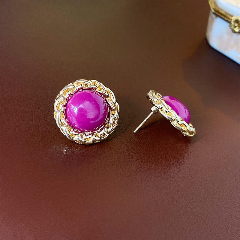 Vintage medieval exaggerated earrings women, fashionable retro high-end earrings literary light luxury temperament earrings