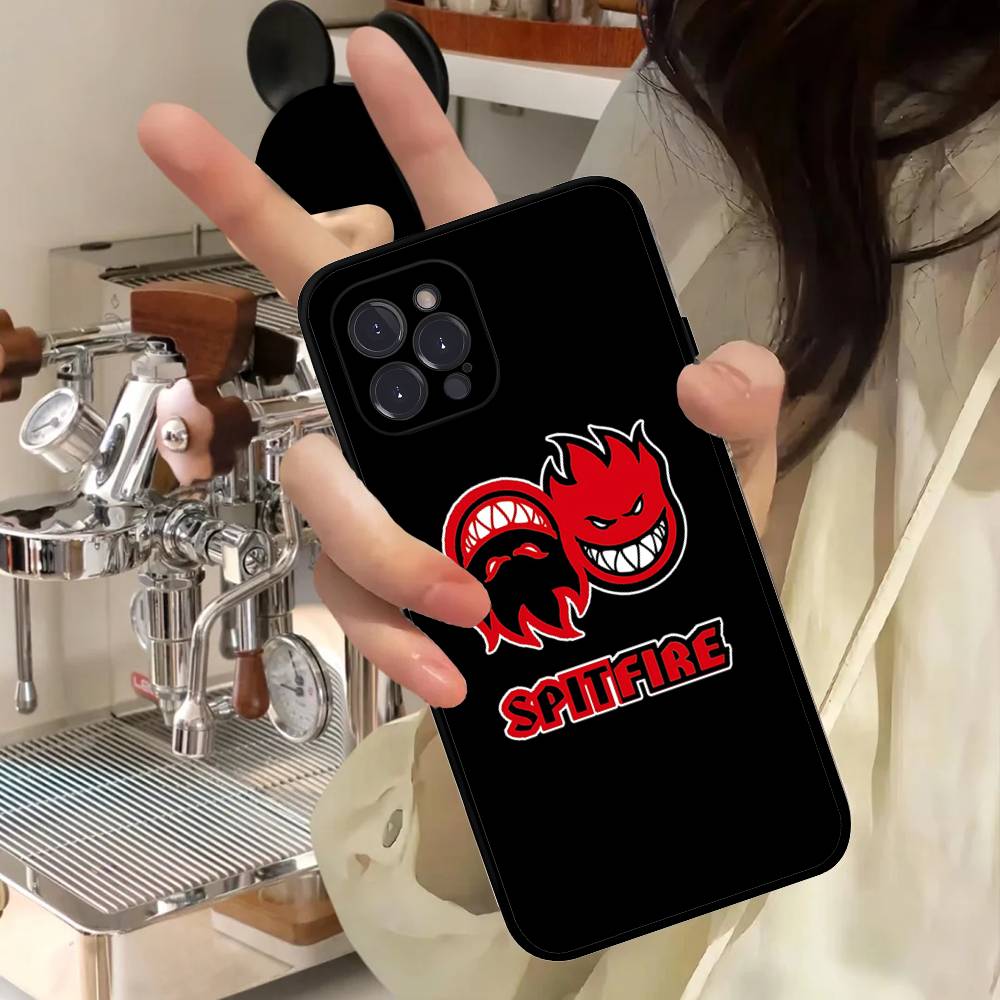 Fashion S-Spitfire Skateboard For Iphone 17 16 15 14 11 12 13 Pro Max Plus Case Cute Art Phone Cover