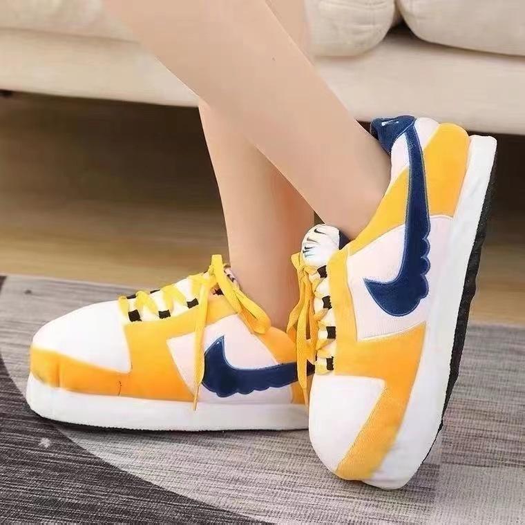 Unisex Plüschfell Winter Hausschuhe mit lustigem Kokosnuss-Design