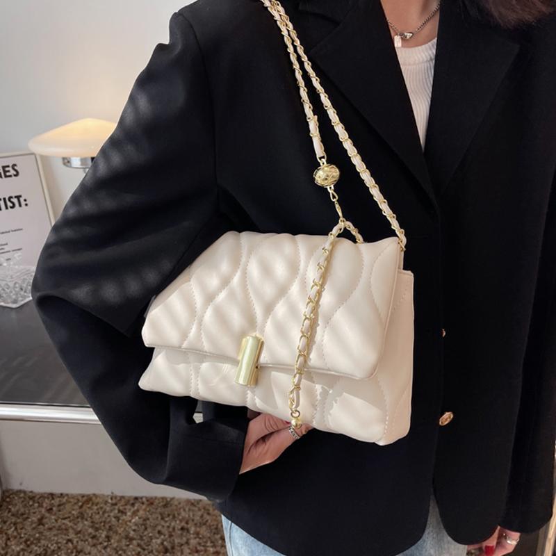 Spring Fashion Small Square Bags for Women  Soft Leather Flap Design One Shoulder Bag Lady Commuter Handbags Purses