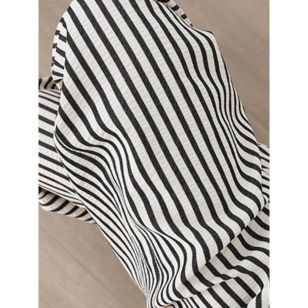 Women's Casual Vertical Striped Comfortable Breathable Elastic Waist Belted Daily Wear Casual Tapered Crop Pants With Pockets