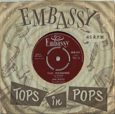 Disque 7 pouces JOAN BAXTER / TERRY BRANDON - Le Mariage (La Mariée) / Oh, Joli WB655 Embassy 1964 Pop UK Occasion