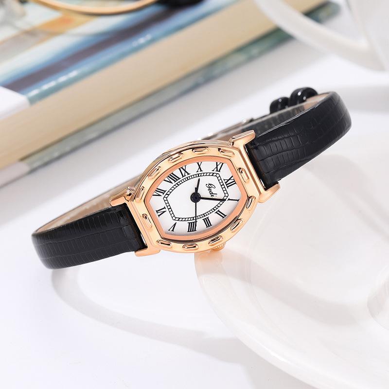 Retro Wine Barrel Type Women'S Watch Small Dial Roman Scale Belt Watch Women'S Quartz Watch