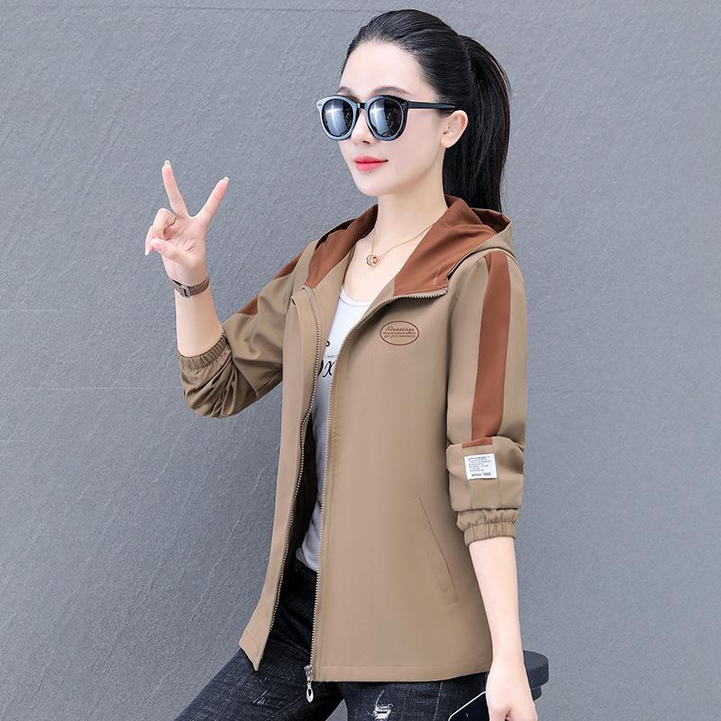 Women's Thin Hooded Jacket: 2025 Spring/Autumn Korean Style Versatile Short Casual Top for Middle-Aged Moms
