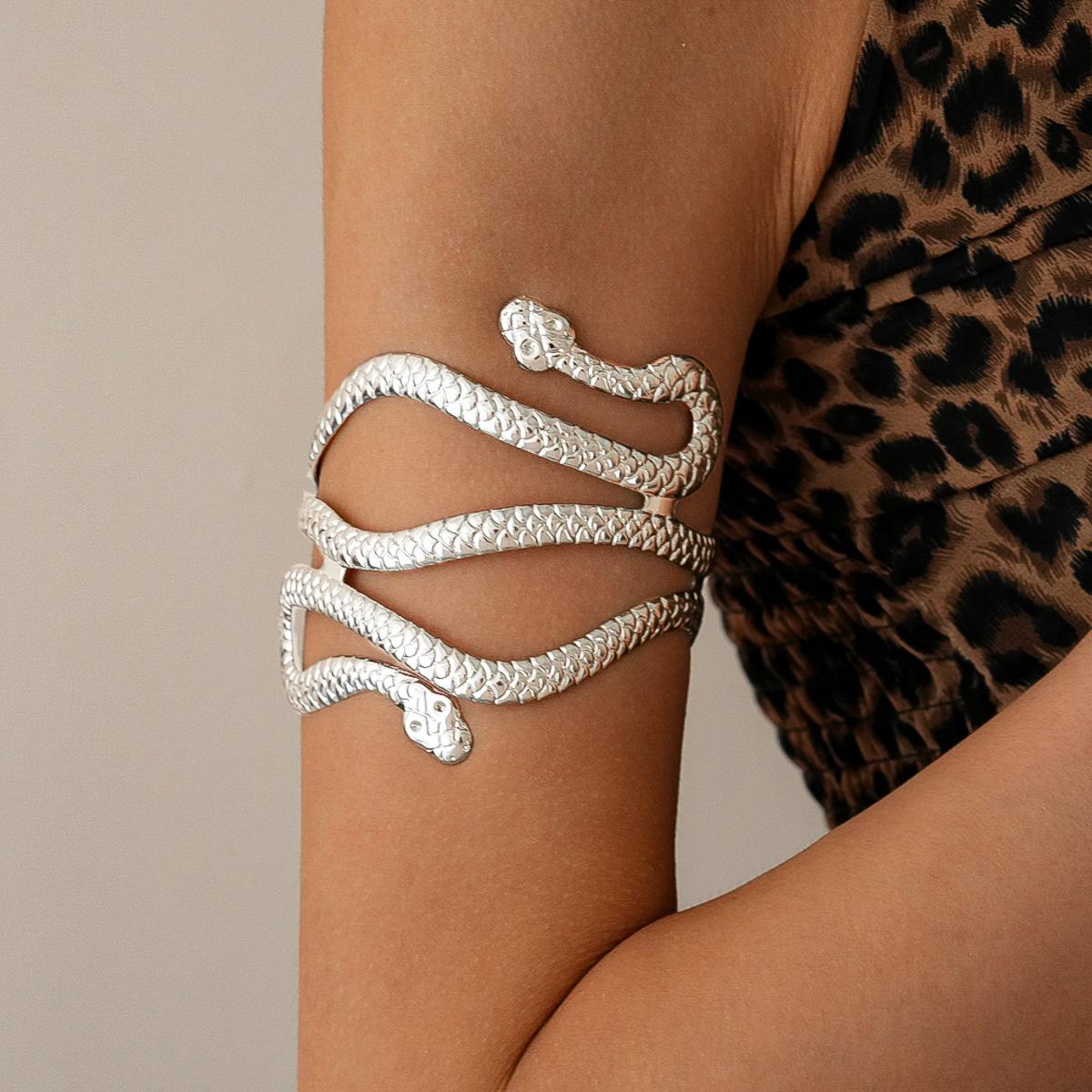 

Punk Hip-Hop Gold Color Snake Shaped Arm Bangle for Women Men Exaggerated Metal Opening Adjustable Bangles Jewelry Accessories