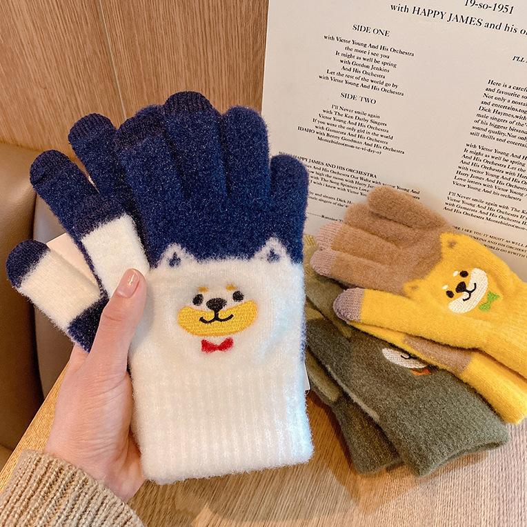 Touchable Screen Warm Gloves for Women In Winter Riding with Cold Protection for Five Fingers Korean Cute Cartoon Bear Plus Velvet Thickened