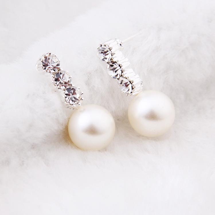 Flower Zircon Earrings, Pearl Studs, Ladies' Heart-shaped Geometric Set with Zirconia Gemstone Accessories Earrings