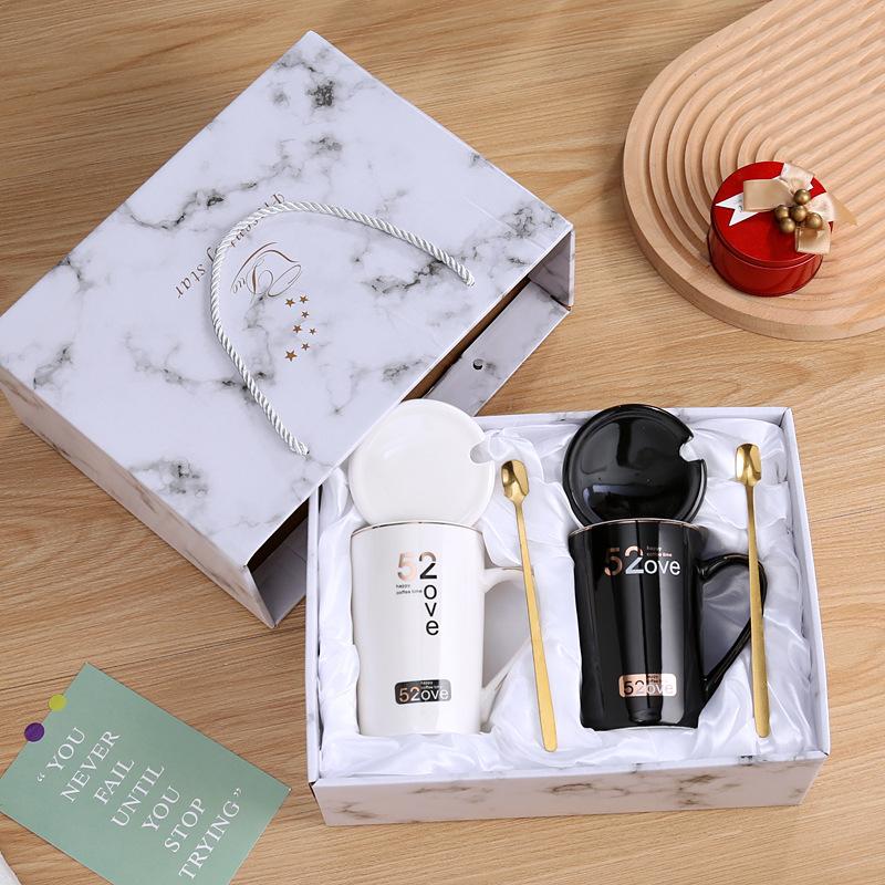Ceramic Souvenir Black and White Mug with Lid and Spoon Couple Water Cup Household Ceramic Cup