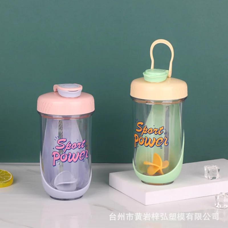 Girls Love 590ML Summer Sports Protein Powder Shaker Cup Boys and Girls Summer Milkshake Cup Portable Lifting Rope Casual Cup