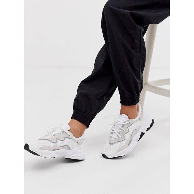 

Белые кроссовки adidas Originals Ozweego