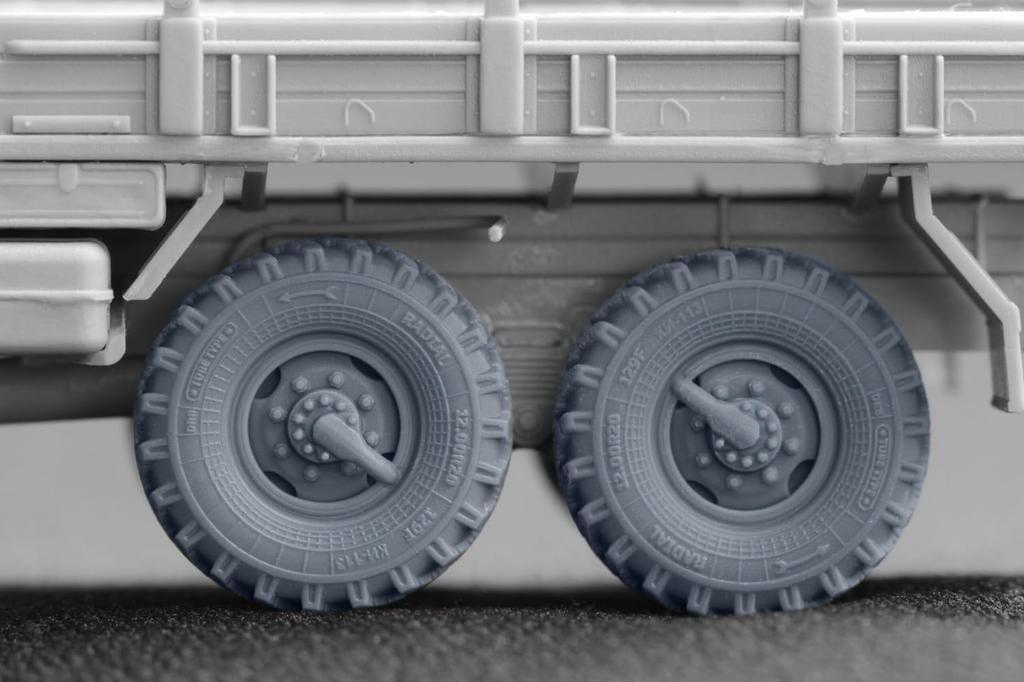 Truck Wheel Set Plastic Model Parts SCXWM72001 Scale-X 1/72 ZiL-131 (7 pieces) (for ICM) (Military Vehicle)