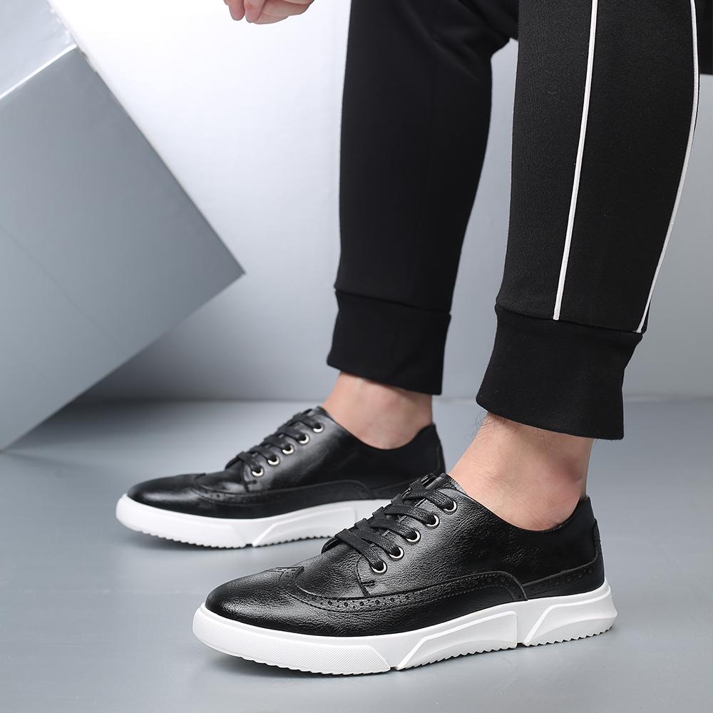 Fashion New Autumn And Winter Lightweight Men's Lace-Up Casual Shoe Comfortable Anti-Slip Flat Shoe Fashionable And Durable Sports Shoes