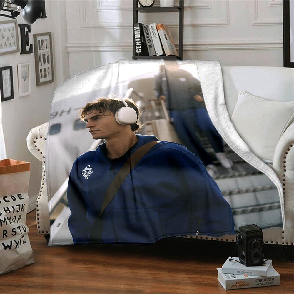Dynamic Soccer Celebration Blankets Flannel Printed Breathable Warm Throw Blanket for Home Office Bedspreads 0708a47