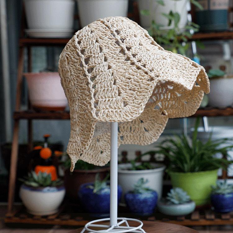 Women's Hollow Hat 2025 New Folding Woven Straw Hat Beach Hat Women's Sunscreen Small Fresh Sun Hat