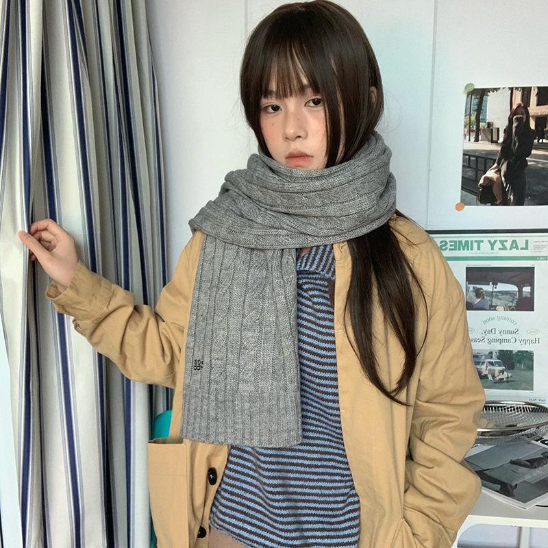 Luochi Wool Blend Embroidered Cable Knit Scarf: Retro Autumn/Winter Style Neck Gaiter for Women & Men