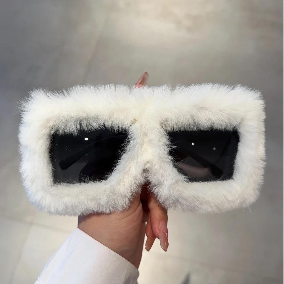 Fashion Soft Plush Sunglasses Women Men Y2K Fur Velvet Pink Sun Glasses Luxury Designer Punk Party Eyewear