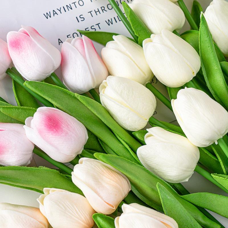 Bestseller Seidentulpen-Strauß für Muttertags- & Valentinstagsdekorationen