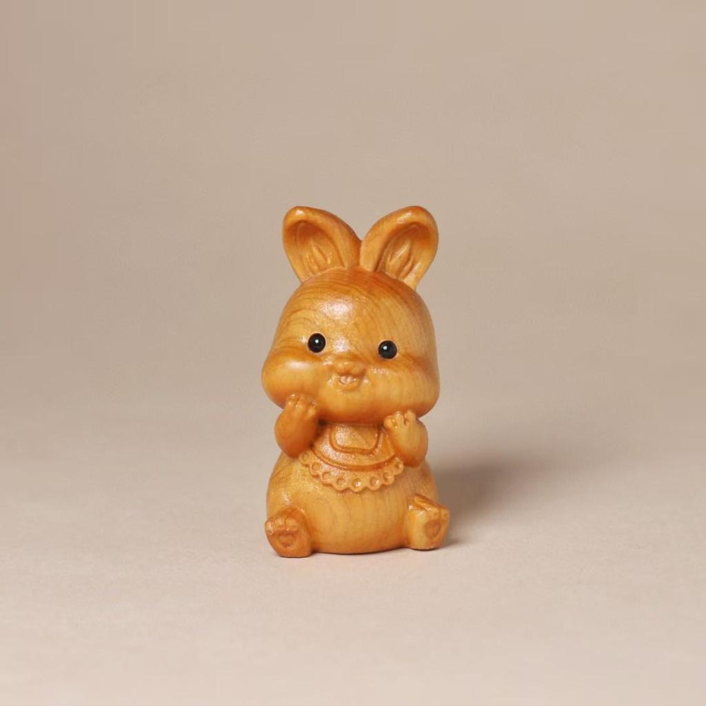 Taihang Cliff Cypress Rabbit Handheld Carving: Exquisite Cultural Ornament & Play Handicraft