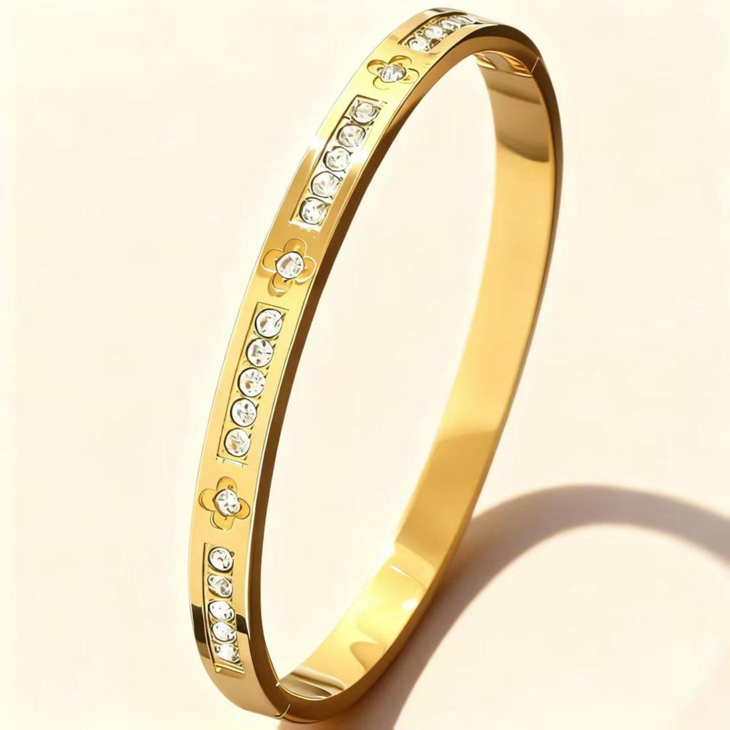 Exquisite Women's Gold-Plated Titanium Steel Bracelet
