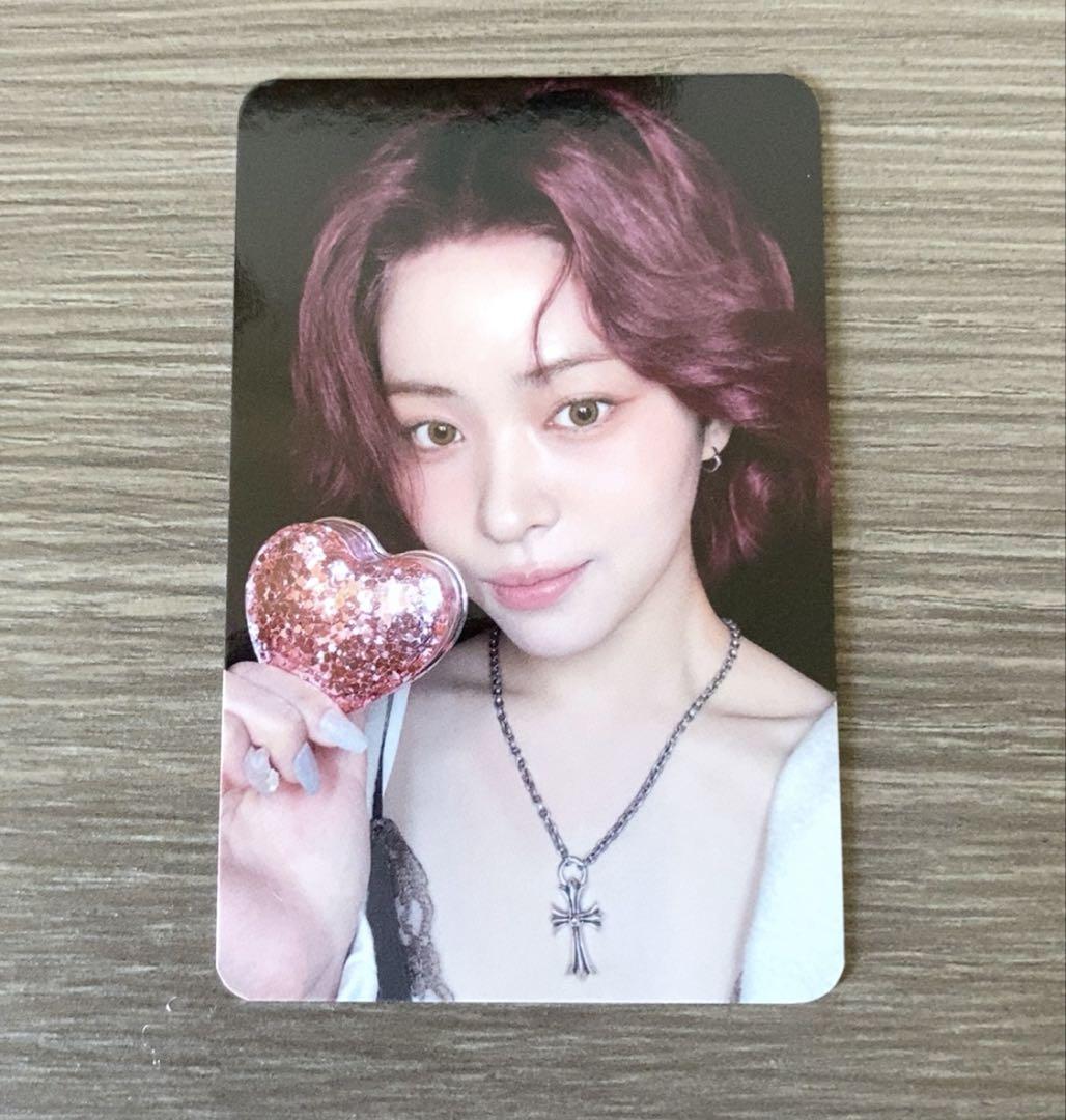 

[Б/У] itzy Рюджин GWBG лимитированная предзаказная торговая карточка makestar