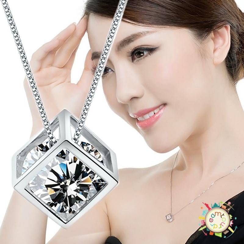 

Кулон с горным хрусталем 8×8 мм