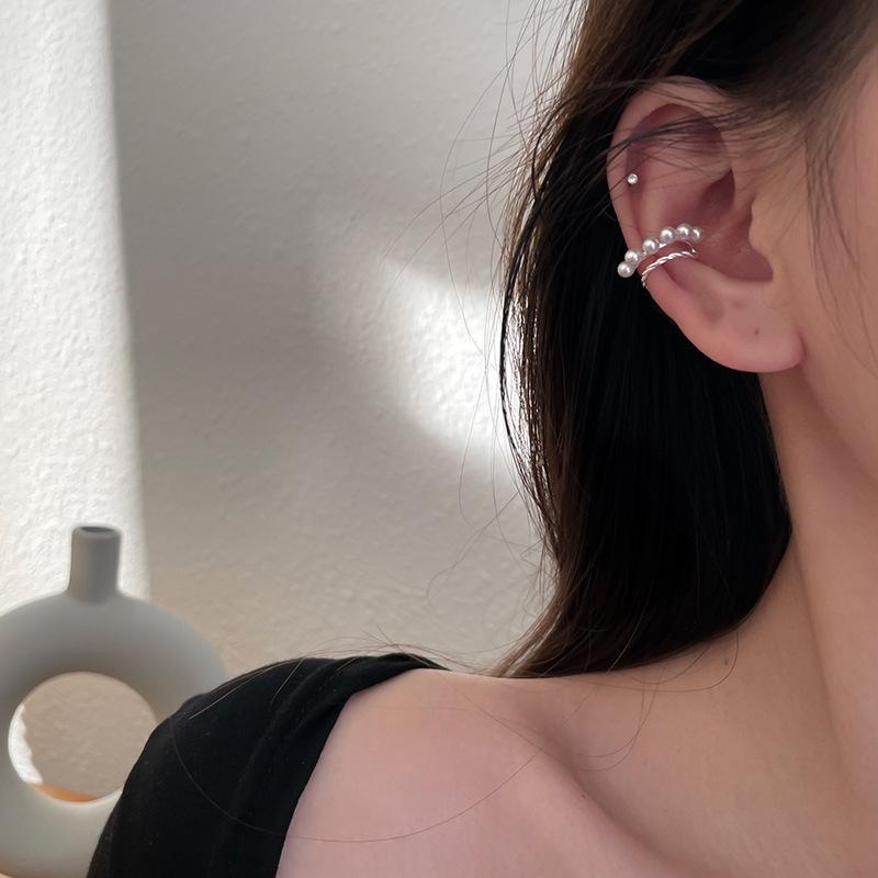 

Необычный блестящий кафф на ухо в корейском стиле, не требует прокола, универсальный и шикарный для осени copper