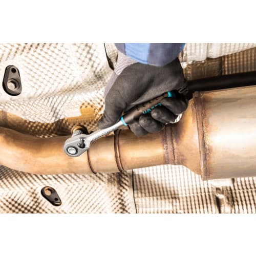 HAZET 8816HPS HiPer Ratchet, 9.5mm (3/8") Drive, 90 Gears, 4 Minimum Operating Angle, Fine Gear, Reversible Ratchet, Heavy-Duty, Chrome-Plated Finish