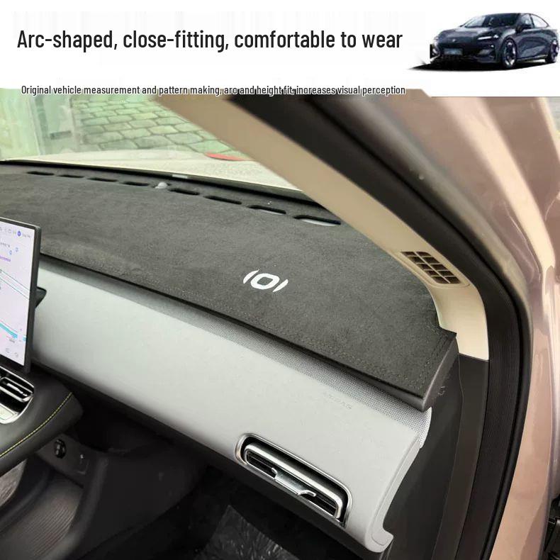 Changan Qiyuan Q05 Leather Dashboard Mat: Sun Protection, Dustproof, Anti-Glare