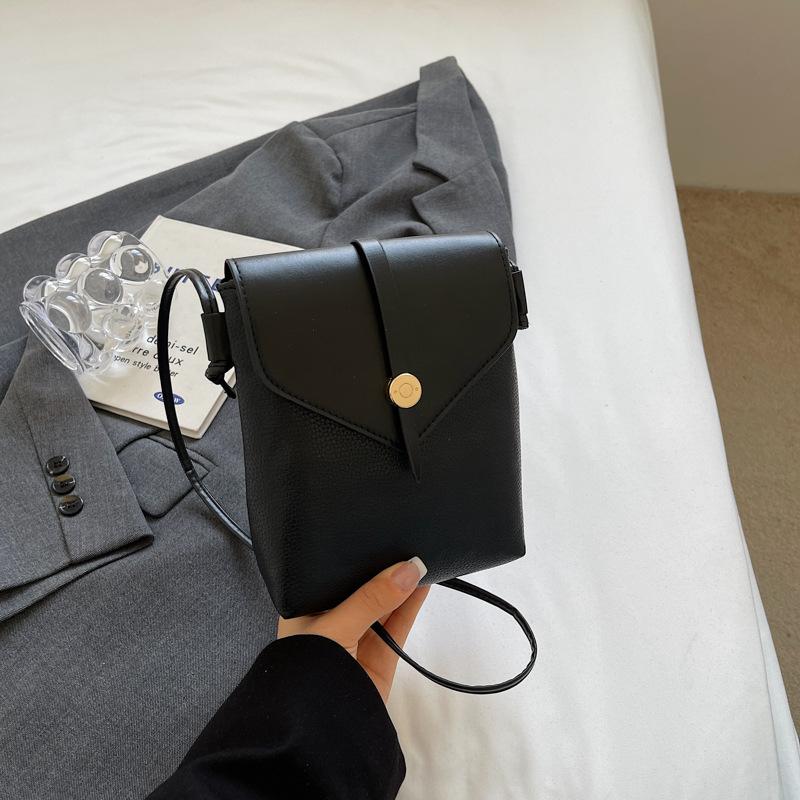 Fashion and lightweight, personalized niche design, beautiful new spring simple leisure trend mobile phone bag, messenger bag