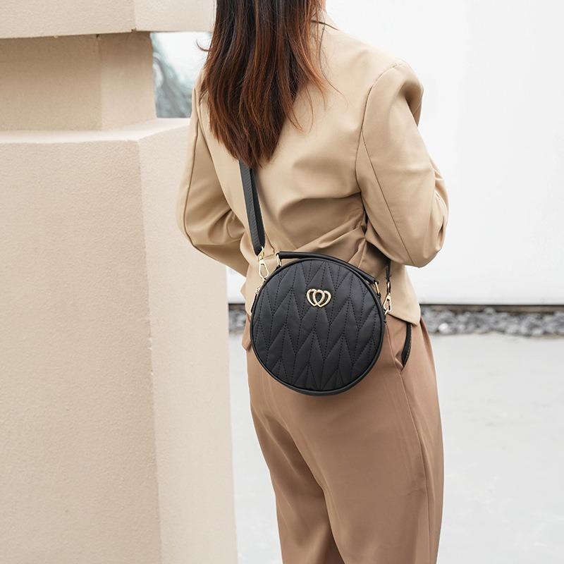 Large capacity three-layer zipper shoulder bag new fashionable and simple square rhombus embroidery thread solid color shoulder bag batch